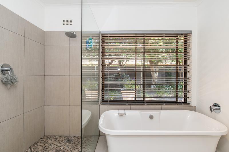 To Let 3 Bedroom Property for Rent in Constantia Western Cape